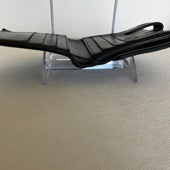 CHANEL COMPACT WALLET - Picture 9 of 10